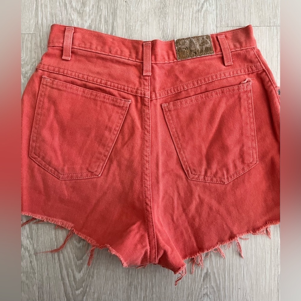 Shorts Vintage 90s Denim Cutoff Hunt Club Coral Ripped Raw Hem High Waist 3/4 - Picture 3 of 7